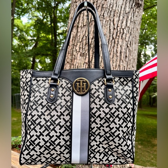 Tommy Hilfiger Monogrammed Tote, fully lined, inside zip and slips, 12x10x4 - Picture 1 of 16